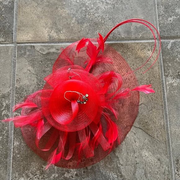 Fascinator Headpiece for Special Occasions (see more photos) - Picture 7 of 10